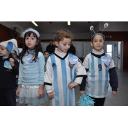 Los más pequeños celebraron el DIA DE LA BANDERA